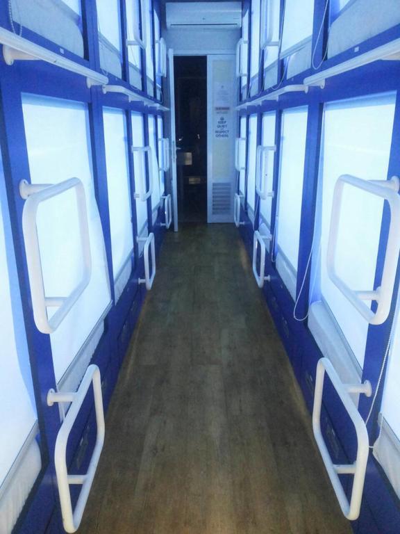 Qb Sleep Capsule Hotel Kuta Lombok Esterno foto