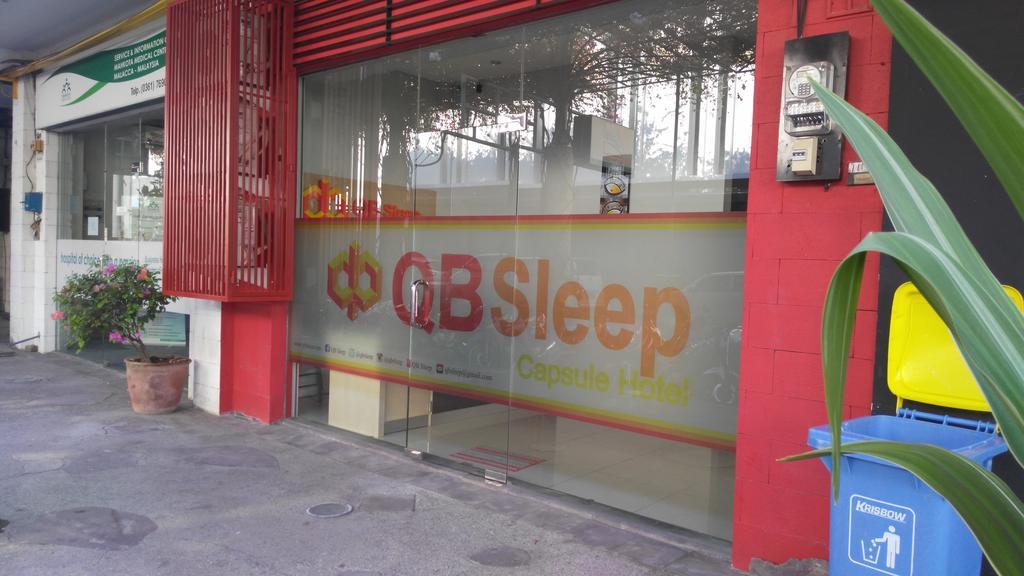 Qb Sleep Capsule Hotel Kuta Lombok Esterno foto